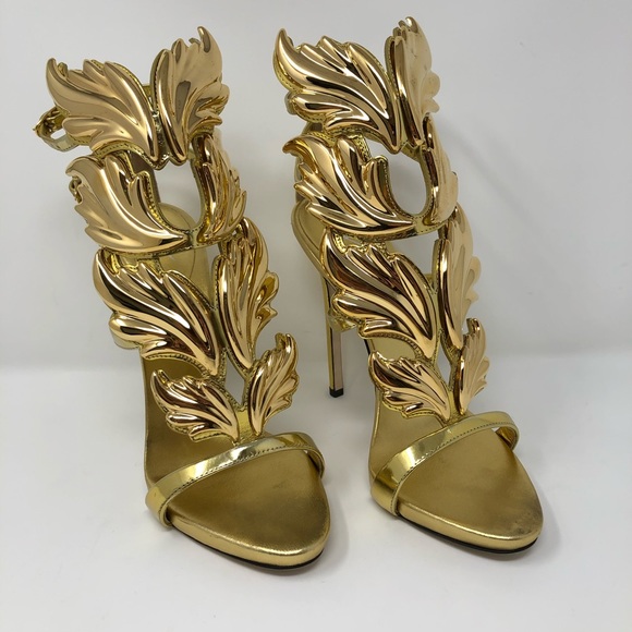 SOLD Giuseppe Zanotti Coline Wings Leather Sandal - Picture 2 of 8